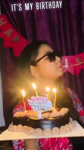 83 reactions · 15 comments | It's my 21th birthday guysss!!! . . . ....