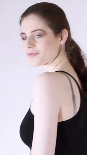 Classic Cleo in Boots For Studentsofboots.com • • 🎥 @franzsilberfisch Boots @fernando_berlin_official • • • [Werbung unbezahlt] • • #boots #highheels #reel #fashion #fashionvideo #leather #leatherboots #fashionreel #model #studio #berlin #ankleboots #highboots #bordeauxleather #heels #posing #fashionvideography #shoes #overknees #crotchhighboots | Students of Boots