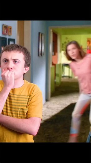 MOVIE | NETFLIX | WEBSERIES on Instagram: "🎬 Series: The Middle (2009–2018) 🎭 Genre: Sitcom • Family • Comedy 🕒 Seasons: 9 ⭐ Rating: 8.0/10 (IMDb) 📖 Overview: Set in small-town Indiana, The Middle follows Frankie Heck, a hardworking mom trying to keep her imperfect family afloat. Alongside her laid-back husband Mike and their three very different kids — Axl, Sue, and Brick — Frankie navigates everyday struggles, financial stress, school chaos, and the small victories that make family life me