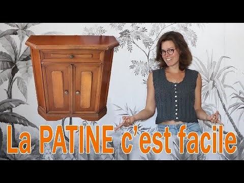 FURNITURE MAKEOVER - PATINATES wooden furniture and creates a faux wood effect