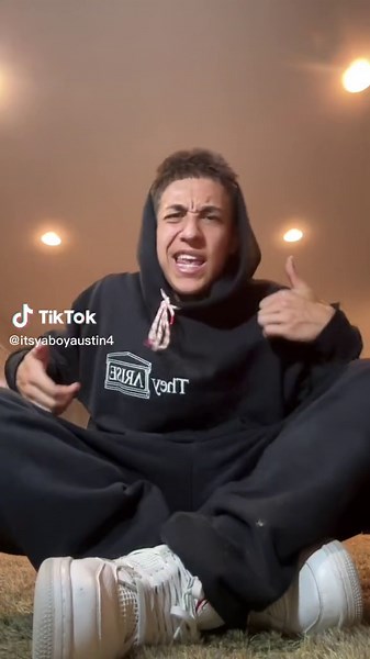 New Customizable Capsule Collection by Aries Arise and Yoox