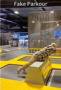 Fake Parkour 😂😂😂 #bigguy #traning #funny #parkour #bigguyparkour | Funny TikTok Videos To Laugh