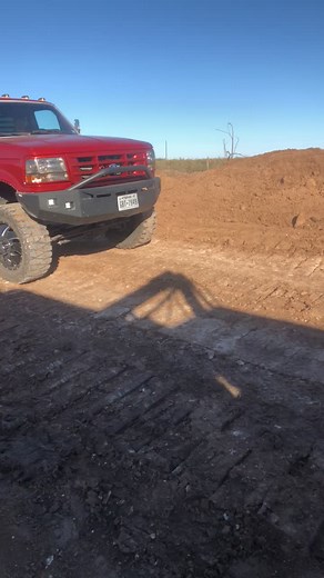 Sheeshh 🥵🥵🥵 #fyp #pipeline #pipeliner #pipelinewelder #weldingrig #rigwelder #ford #rigtruck #pipelineshit #pipelinelife #welderhelper