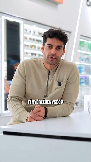 Tudtad, hogy nem minden fóbia jelent félelmet?🔎 Ha a szemed érzékeny a fényre, vagyis gyakran hunyorogsz és otthonról kilépve szinte elvakít a világosság, akkor látogass el egy Optic World üzletbe, ahol szakértőink megtalálják a neked legmegfelelőbb megoldást a problémára! 🏢Üzleteinket az egész országban megtalálod: opticworld.hu/uzletek Várunk szeretettel!🤗 | Optic World