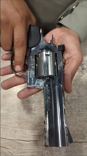 Dan Wesson 715 model Revolver Airgun