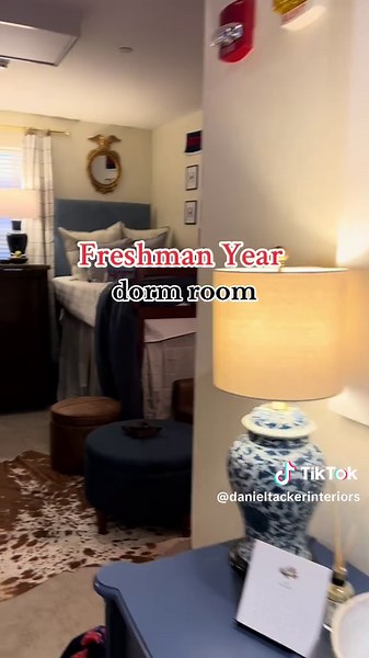 Stylish Guys' Dorm Room Ideas for Freshman Year