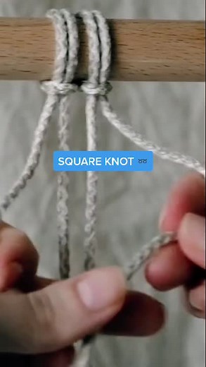Square knot! Learn more with our macrame patterns! ➿ #macrametutorial #howtomacrame #crafttutorial #macrameknots #macrame #crafttok