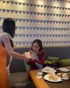 🌿 #Miss_International_Queen | Đại diện VIỆT NAM 🇻🇳 - Bùi Đình Hoài Sa tặng cafe cho thí sinh và cả ekip MISS INTERNATIONAL QUEEN 2020. | Chuyên Đàn Hoa Hậu