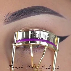 Tutoriales impresionantes ♥ #TutorialesModernos :) Credit: @Farahpromakeup | Maquillajes y Tutoriales