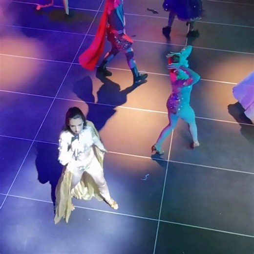 🎼3,2,1... Acción. Nuestros shows son únicos, tanto como el nivel de nuestro equipo de ARTISTAS. ¡Disfruta de espectáculos únicos cada día en Magic World Resort! 👍🫶 | Magic World Resort