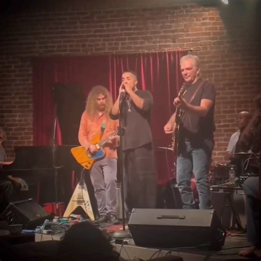 Upcoming concerts - www.akikumar.com/shows 🎶 . . Video - S. Tyson | Aki Kumar