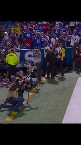 Lamar Jackson shoved a Bills fan after DeAndre Hopkins’ touchdown reception😳 | Football Forever