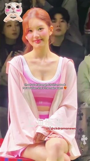 Zhaolusi in pink looking so gorgeous tonight at fashion show #zhaolusi