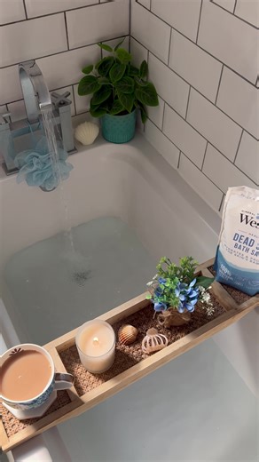 Salts from the Dead Sea for Sensitive Skin Relief