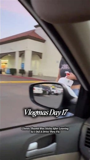 she has a orthopedic boot on & was gonna take too long to come inside again 😆