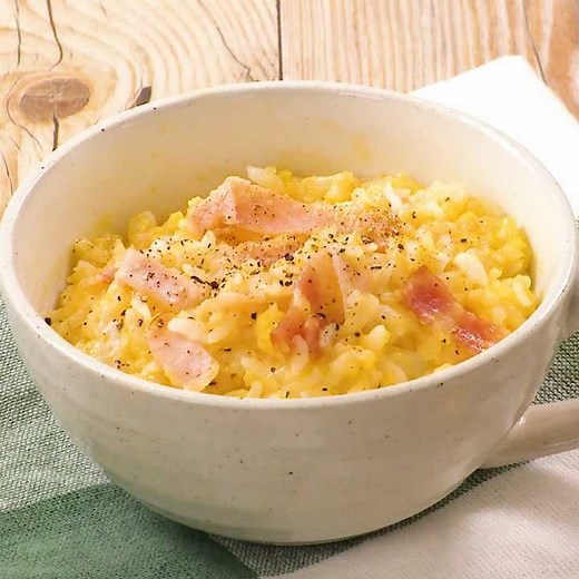 レンジでパパッと！ カルボナーラリゾットのレシピ動画・作り方 | デリッシュキッチン