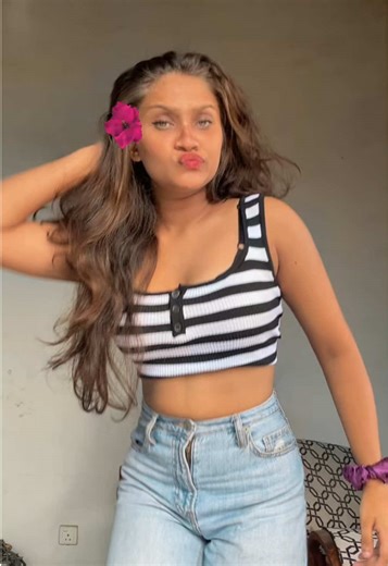 දන්ගලෙන් 😭@Shellyna #onemillionaudition #srilankan_tik_tok🇱🇰 #foryoupage #viralvideo #trending @!shan off!c!al💋🤍.