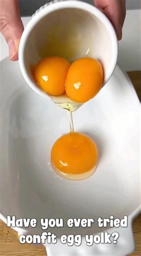 Rich and Insanely Good 👍🍳🍞 Confit Egg Yolk #recipe #food #cooking #baking #confit #viral