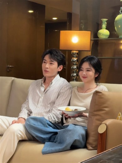 Giận thì giận mà thương thì thương 🥰🥰🥰 Bắt nhịp phim Á, mở khóa WeTV 🔥 Xem trailer của [Lan Hương Như Cố] chỉ với 1 CÚ CLICK CHUỘT: https://bit.ly/4zUw8dq #WeTVVN #WeTVAlwaysMore #LanHuongNhuCo #LuuHocNghia #DamTungVan