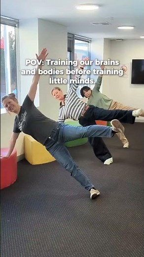 👀 You finally see what early childhood teachers do before class... 👀🧠