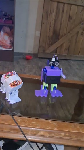 PADRE E HIJO.. ROBOTICA CON ARDUINO #arduino #ROBOTBIPEDO #ROBOTCAMINANTE