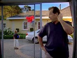 Travelocity Roaming Gnome commercial