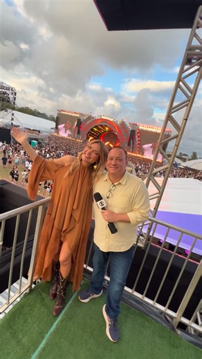 Cristiano Dalcin on Instagram: "Que caras tem o planeta? Quantas caras em 30 anos? Quanta gente passou, voltou e tá aqui nesse fim de semana? Clicks do primeiro dia. @rodaika @flavia.murr @carolinetorma @catiatedesco @alicebastosneves @arianejorej @karinachav @daniungaretti @jefersonageitos @_julianocastro @giuliaperachi @claudiamara_b @ricardogomes @codevilla"