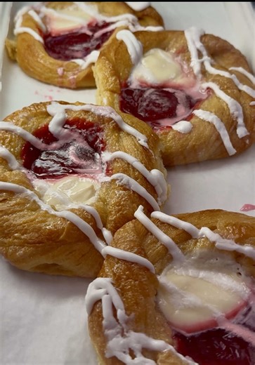 Celebrity Diner & Bakery: Authentic Texas Breakfast Delights