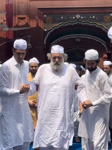 Explore Peer Sial Lajpal's Inspiring Journey