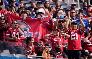 49ers Fans Take Over LA And Are Booing Rams Fans Out Of Restaurants Ahead Of NFC Championship Game