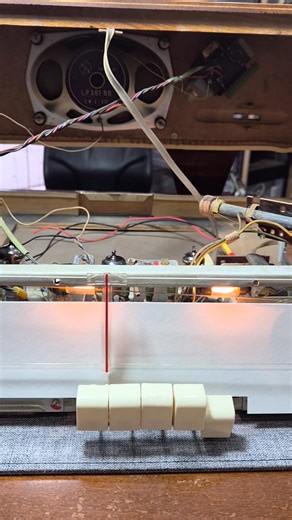 Radio QUELLE W643 (in lucru) Germany an 1964 Tuburi 7 ECC85, ECH81, EBF89, EABC80, EM84, EL84, EZ80. | Nicu Ivanciu