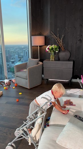 20K views · 316 reactions | Cute Baby Naomi is cleaning up. Good toddler behavior! | Naomi Day | Facebook