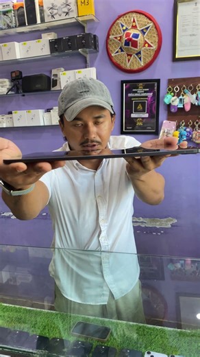 IPAD PRO 13-Inch M4 8months under company warranty 512gb BH:100%