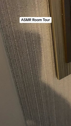 #asmr #roomtour #interiordesign #sierralandasmr #tiktoktingles #tingles #asmrsounds #hotel #hotelroom