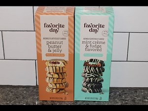 Favorite Day (Target) Filled Cookies: Peanut Butter & Jelly and Mint Crème & Fudge Review