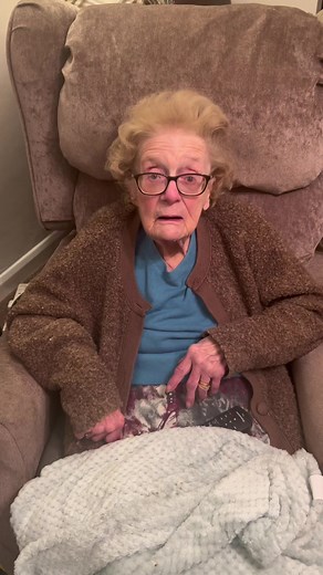 Norma's Career Journey: From Telephonist to Dinner Lady | Jess and Norma