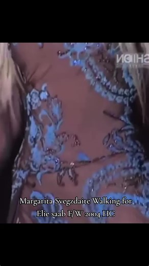 Margarita Svegzdaite en Elie Saab F/W 2004 HC