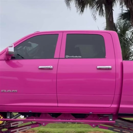 I travel to car shows and races all over the United States - these are some of the coolest rigs I have seen on the highway! | SICK Cars and Trucks