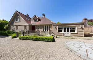 Take a video tour of this sprawling Australian-style dormer bungalow in south Dublin