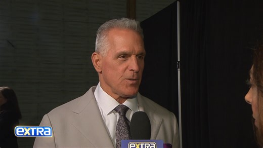 Golden Bachelor Mel Owens talks Fantasy Suites and his final two ladies! 🌹 | Extra