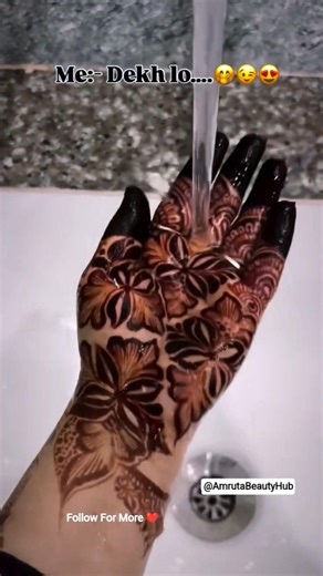 Mehandi Stain Home Remedy#shorts #shortsfeed #skincare #viral #youtubeshorts #mehndi #henna #fyp#diy