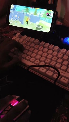Free Fire Mobile on Keyboard Mouse 😱 | 100% Real Handcam #gaming #shortfeed #shortsviral #shorts