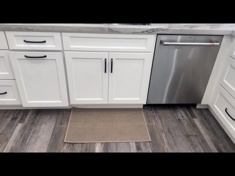 Durable Washable & Stylish Non Slip Kitchen Mat!