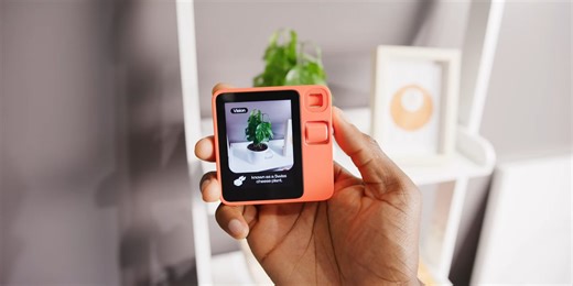 Le Rabbit r1 démasqué : une application Android en réalité que l'on peut installer sur un smartphone — Frandroid