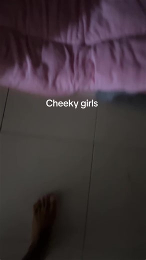 Suruh tidur taknak tidur haa kan sakit dapat malu pon dapat 🤣 #twinsbaby #twinpregnancy #mashaallahtabarakallah #twingirls