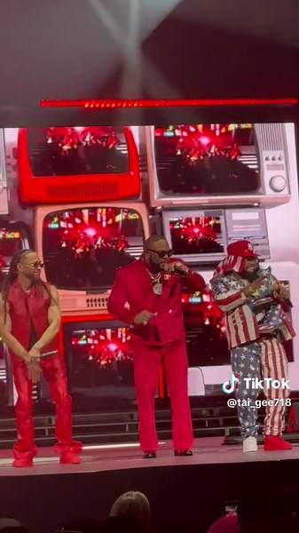 #millieniumtour#prettyricky#onthehotline | Pretty Ricky Performing