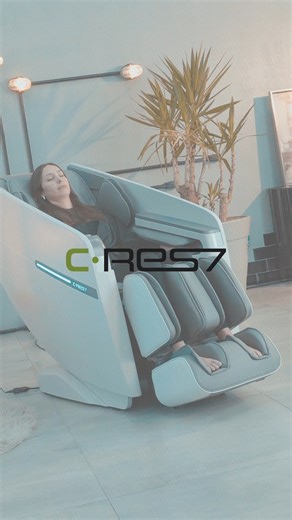 ✨ Sofisticação, conforto e tecnologia em um só toque! A Oasis Gravity 4D 23000 oferece massagens profissionais e relaxamento profundo com design premium. 癩 Disponível nas cores Cinza e Nude.  Saiba mais em cetro.com.br #Cetro #PoltronaDeMassagem #BemEstar #Relaxamento #Autocuidado #Tecnologia | Cetro Máquinas Para Embalagens | Facebook