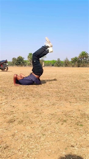 “Power starts from the ground. Kick up.” #bboy #dance #hiphopdance