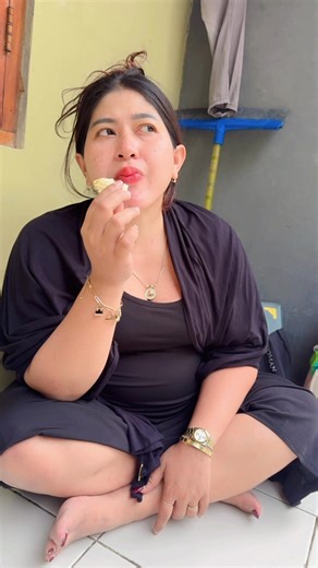 23K views · 505 reactions | Mam pisang | Mamih Ira Melina | Facebook