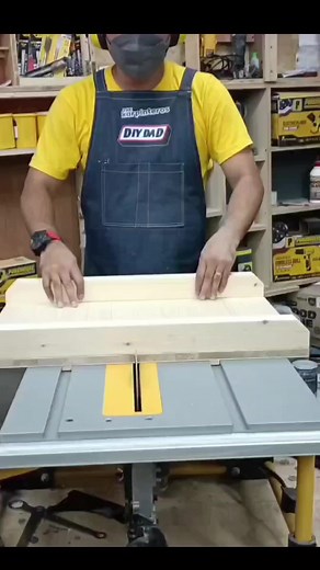 50K views · 537 reactions | Simplest & Easiest Way on How to Make a Table Saw Sled | DIY Dad | Facebook